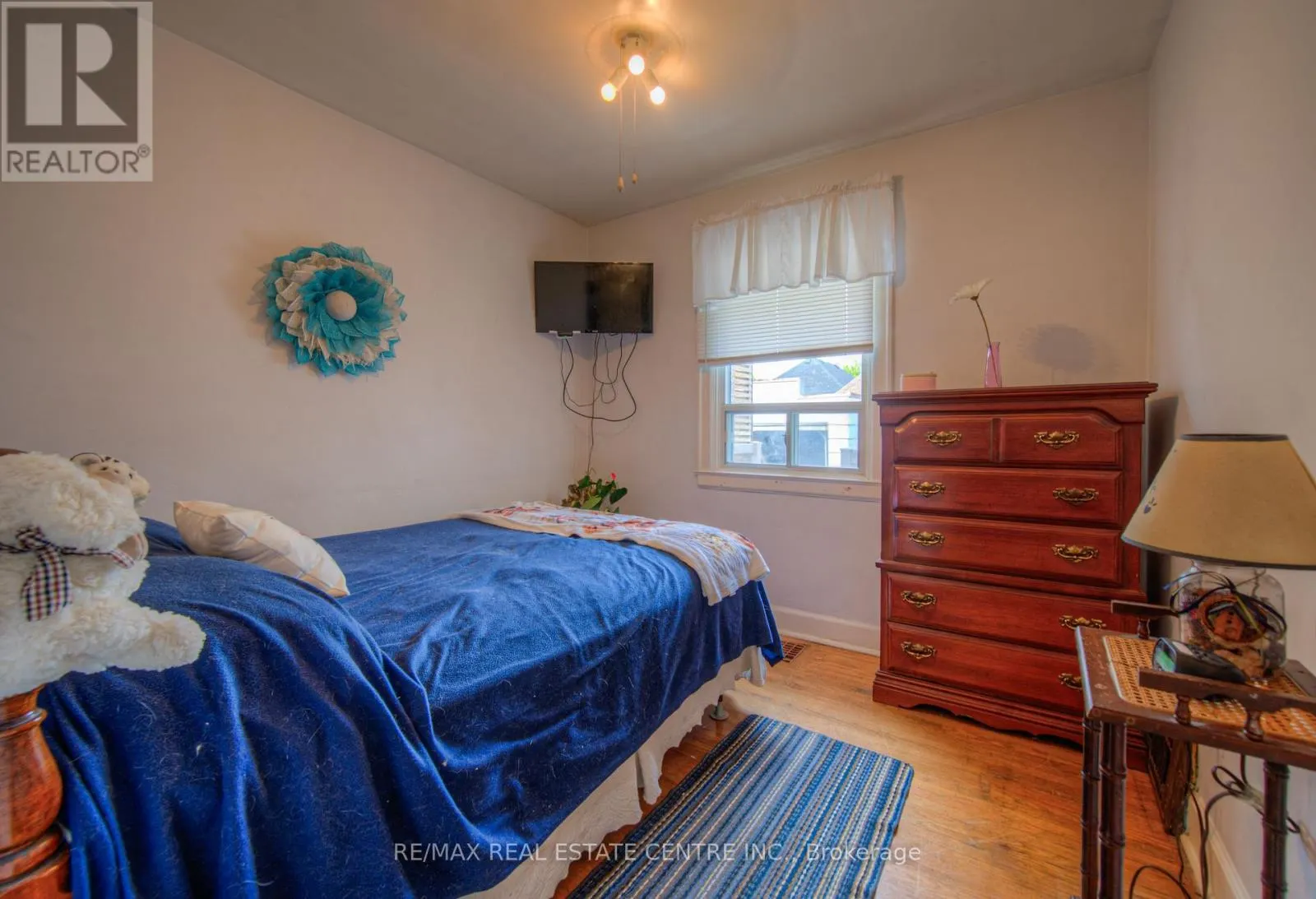14 BARONS AVENUE S