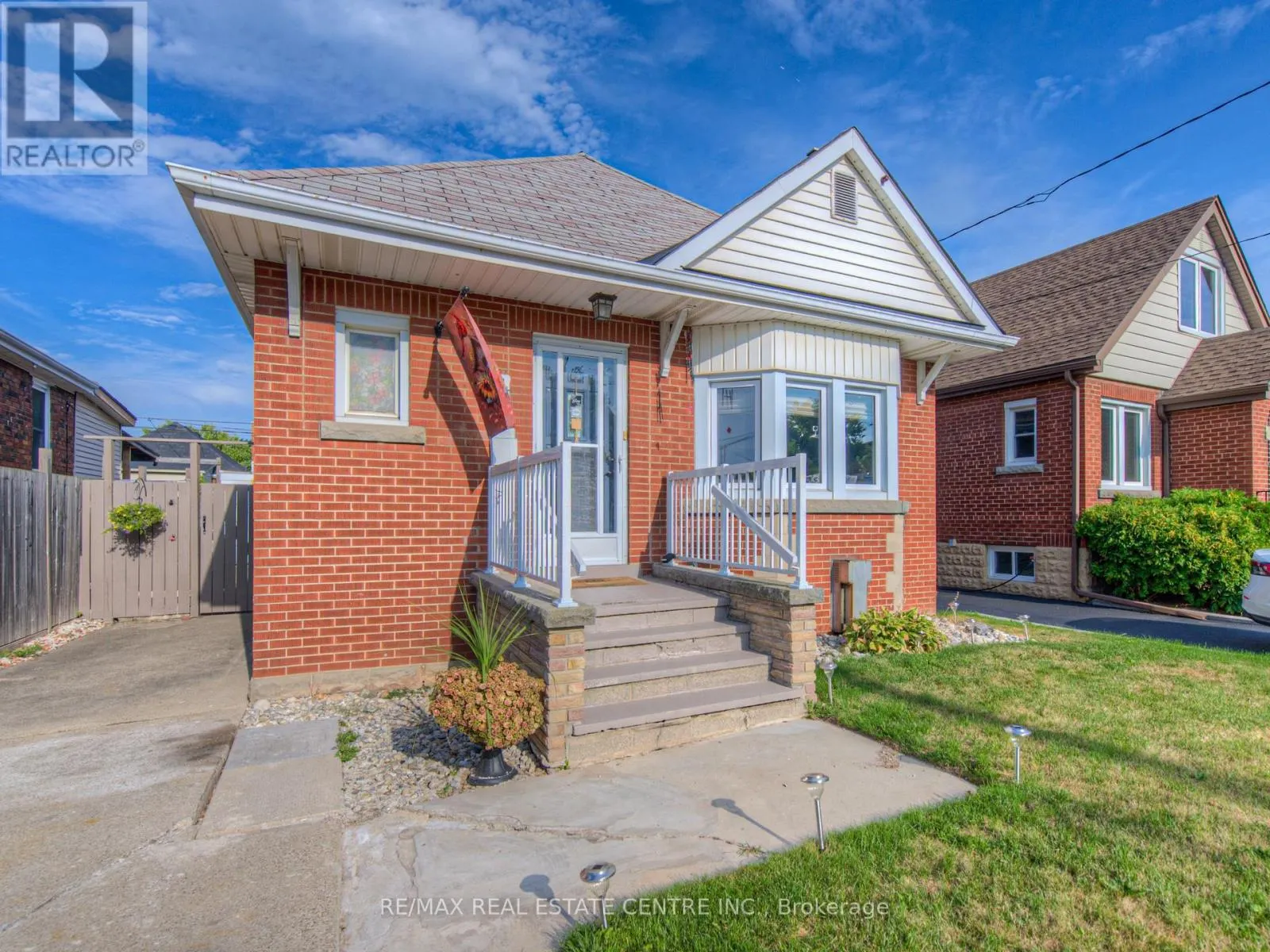 14 BARONS AVENUE S
