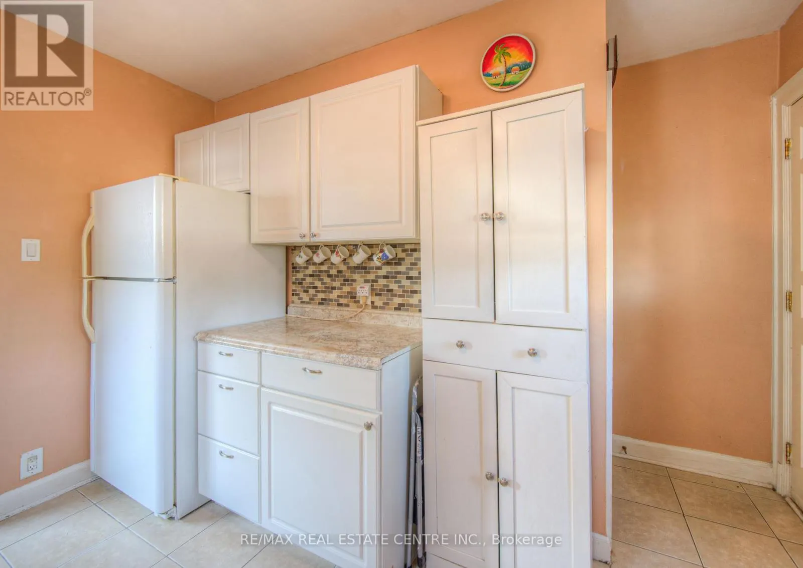 14 BARONS AVENUE S