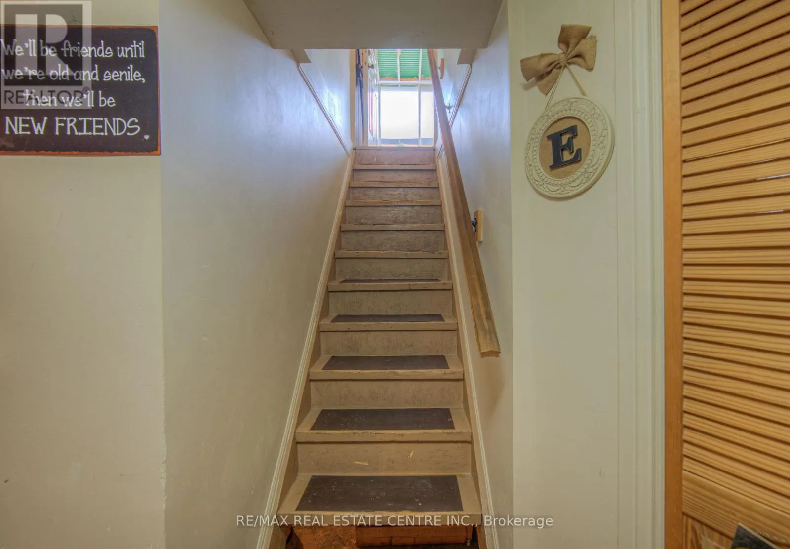 14 BARONS AVENUE S