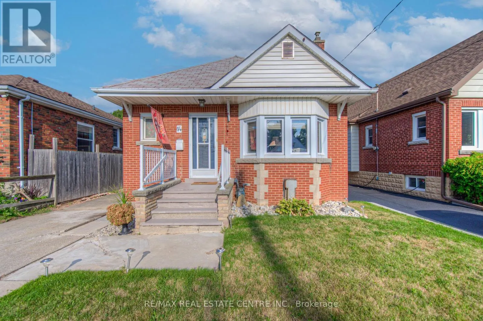 14 BARONS AVENUE S