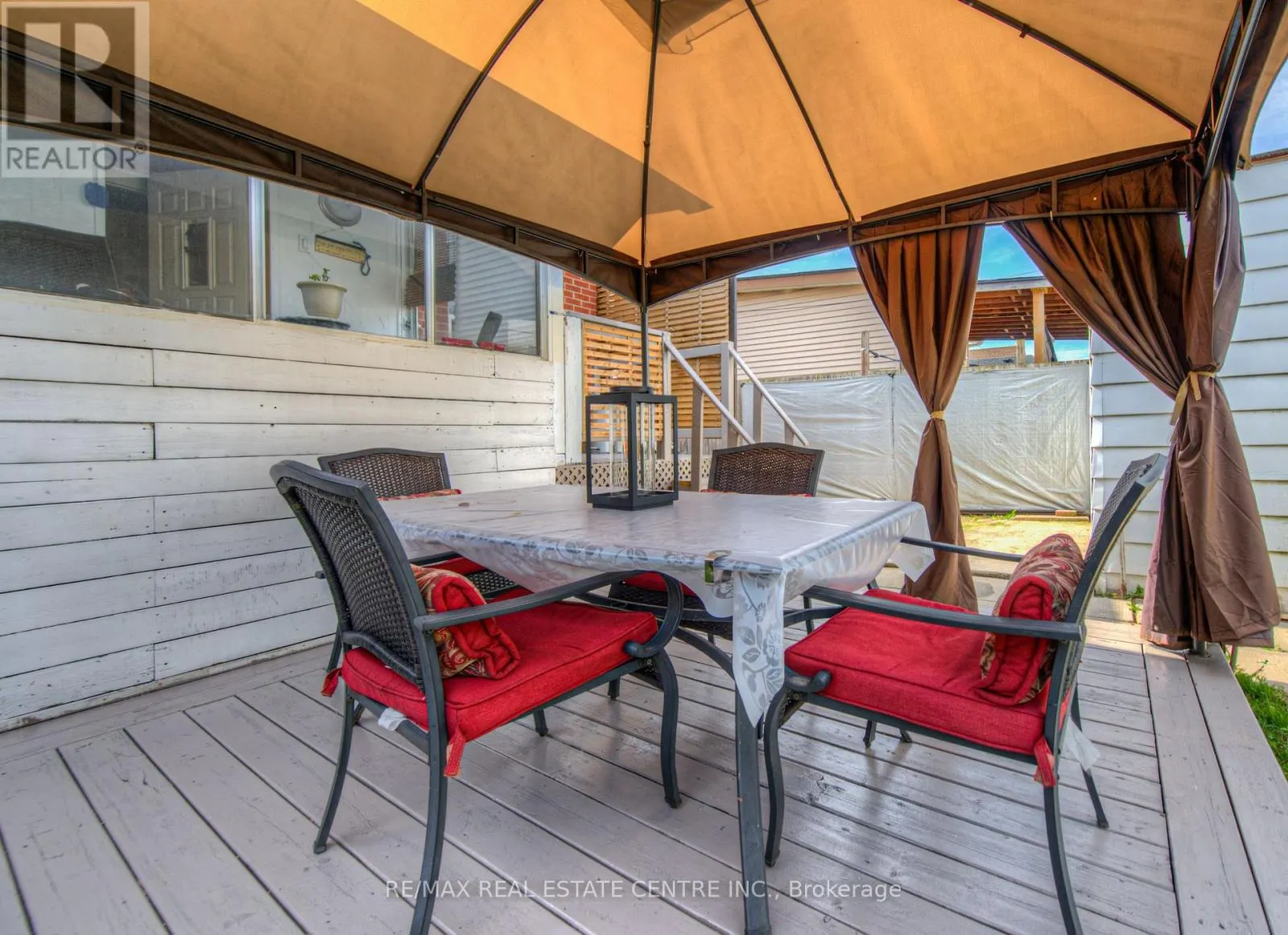 14 BARONS AVENUE S