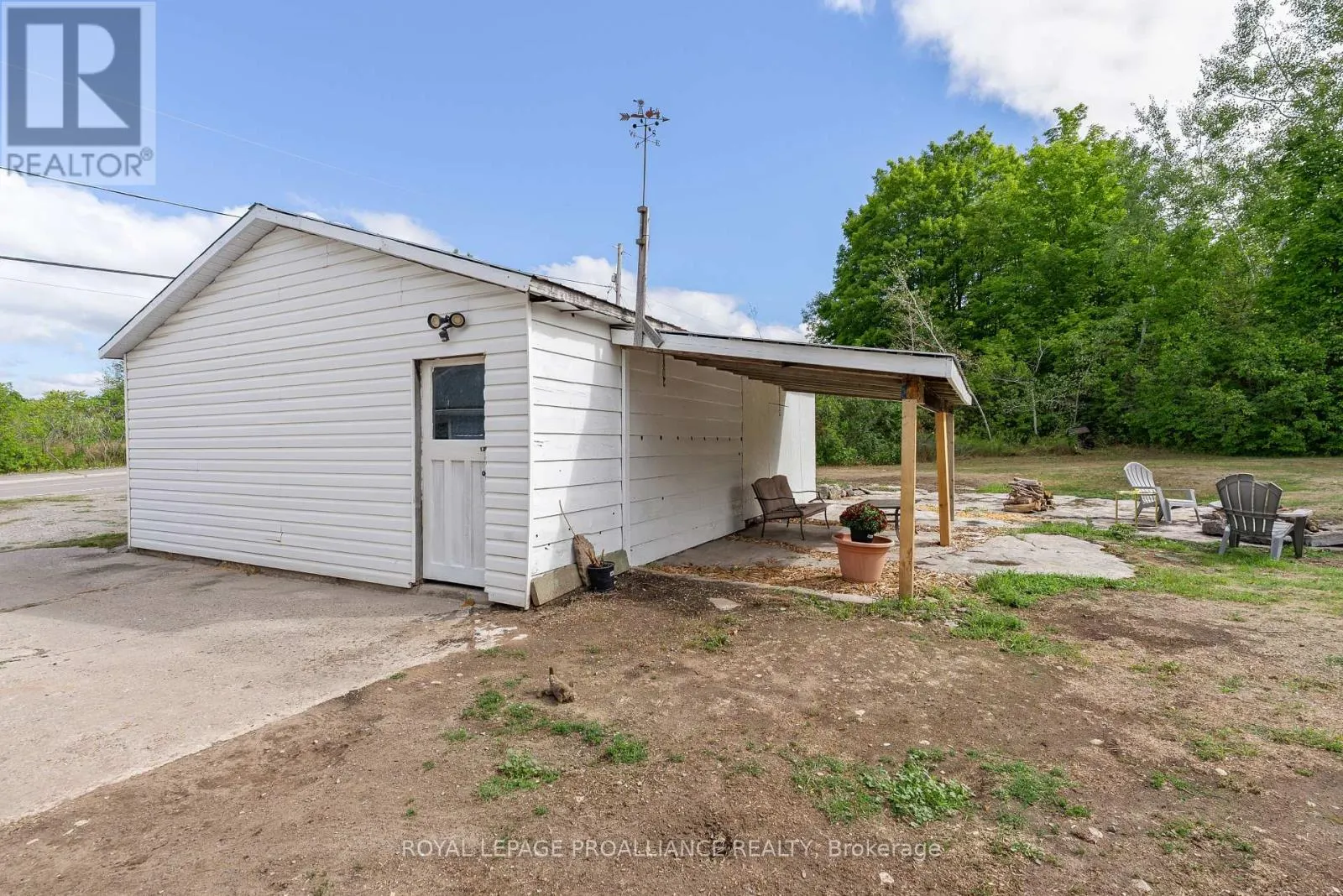 194 CROOKSTON ROAD