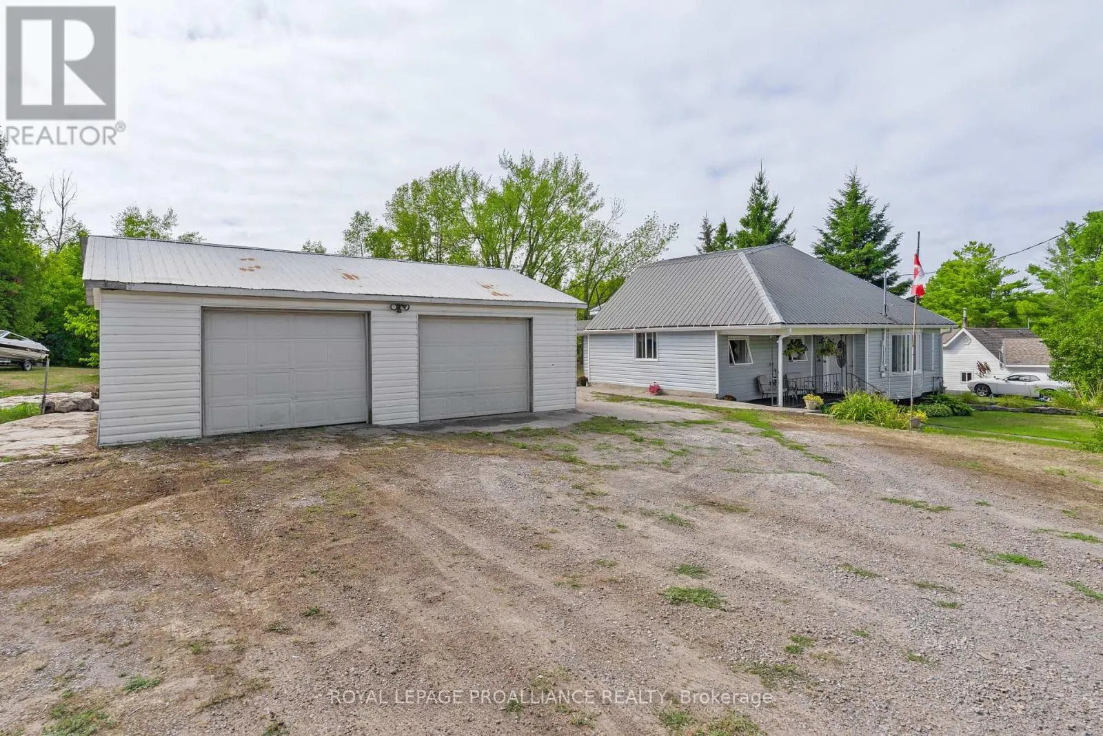 194 CROOKSTON ROAD
