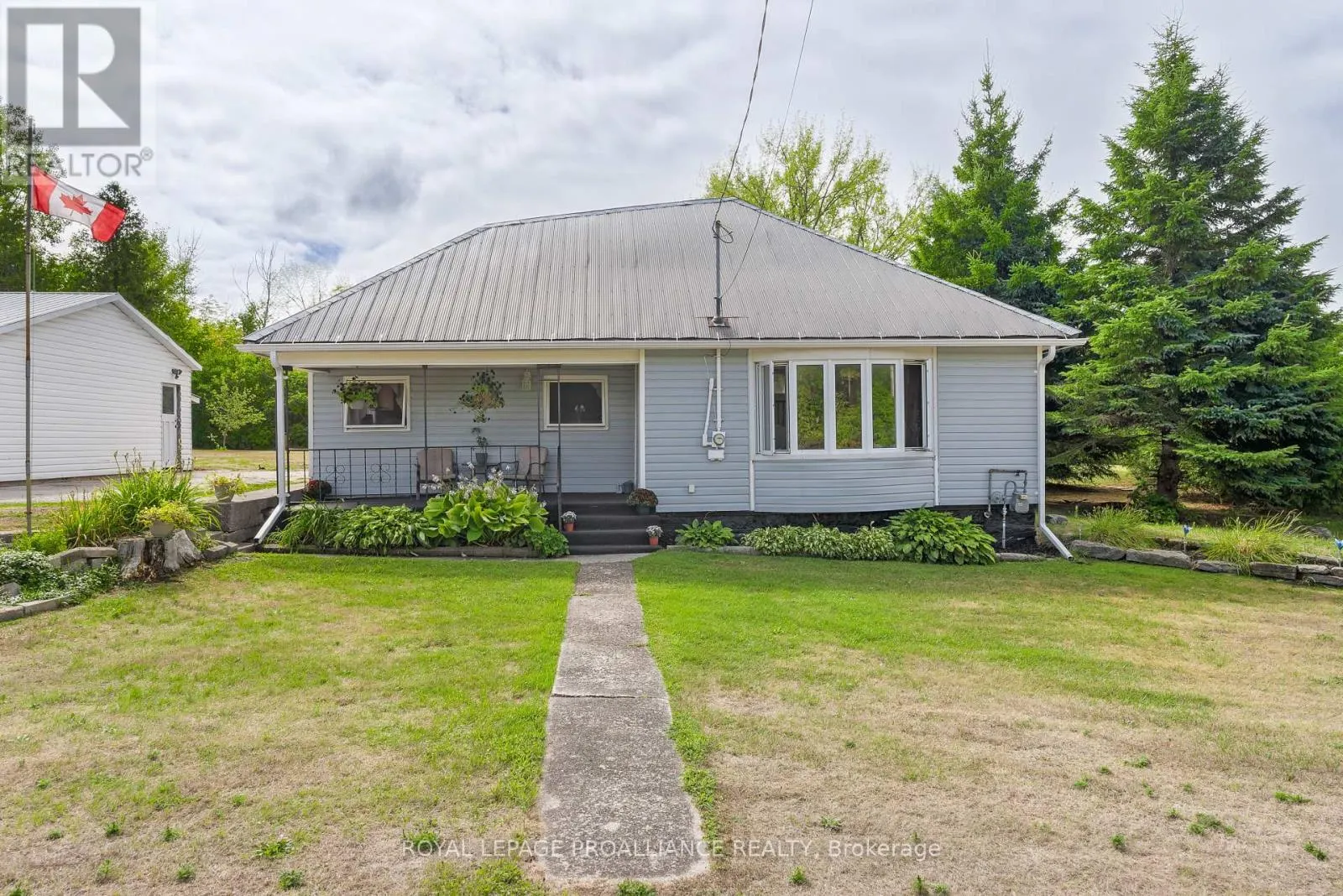 194 CROOKSTON ROAD