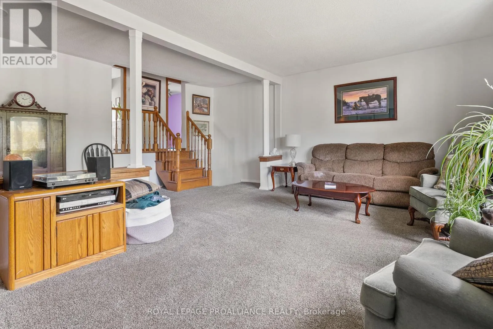 194 CROOKSTON ROAD