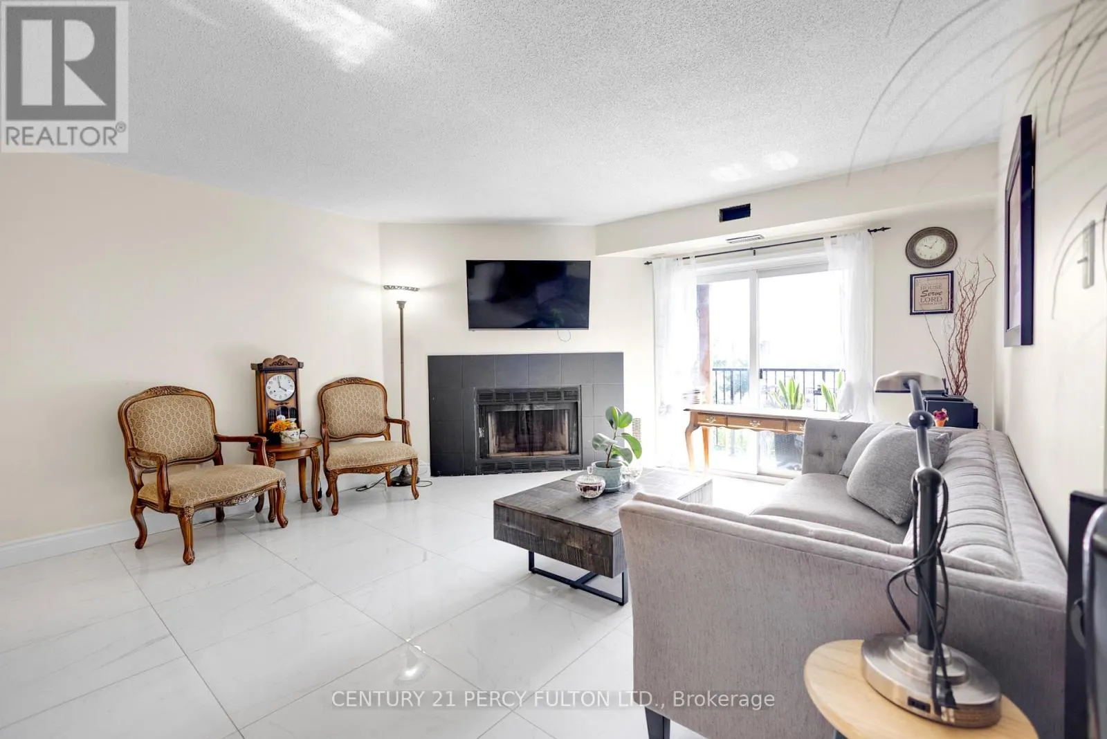 56 - 3085 KINGSWAY DRIVE