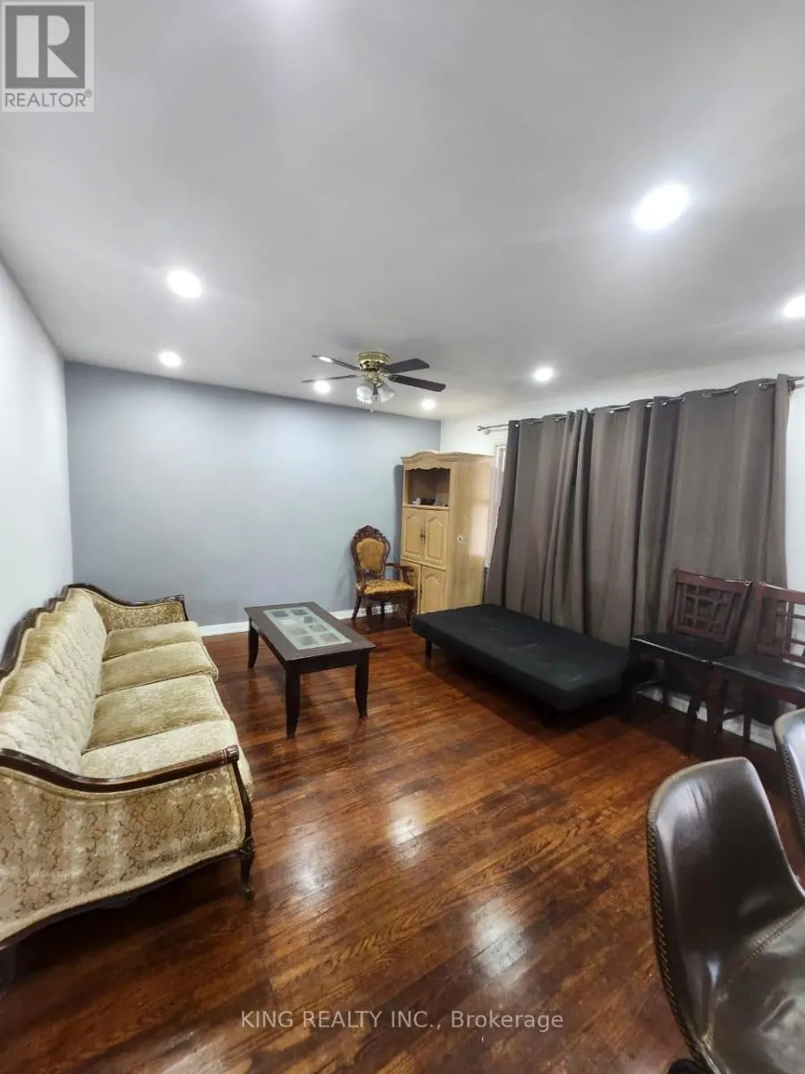 423 SPRUCE STREET