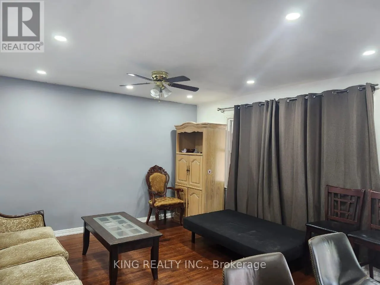 423 SPRUCE STREET