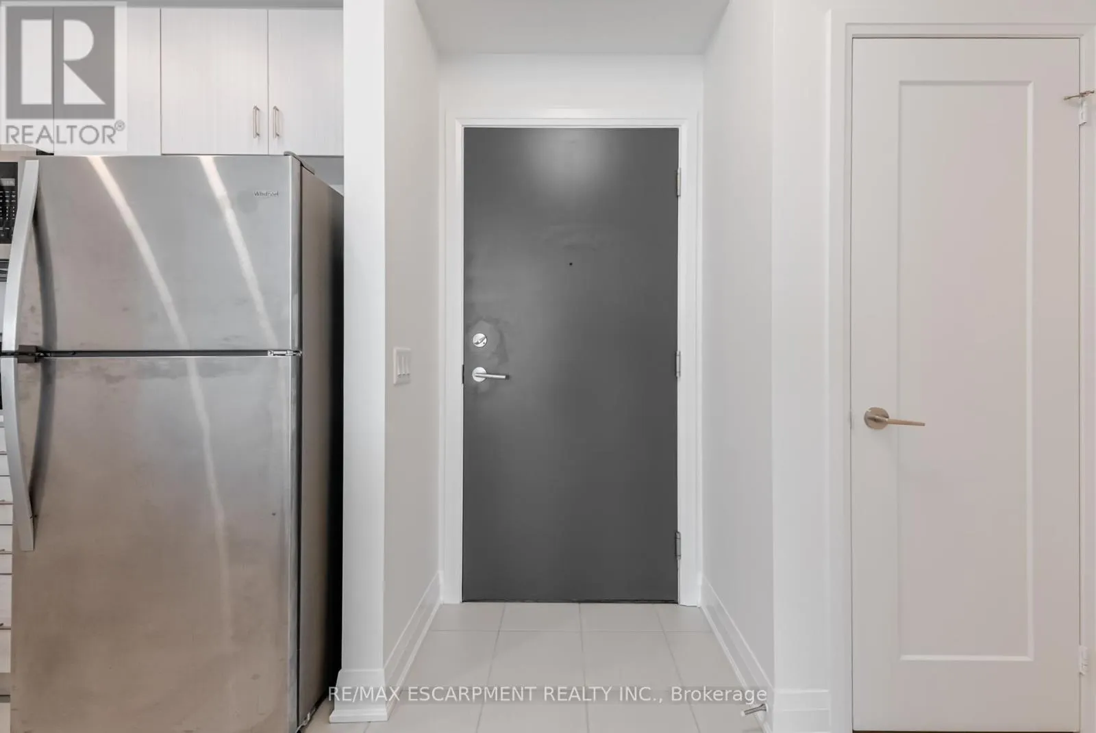513 - 16 CONCORD PLACE