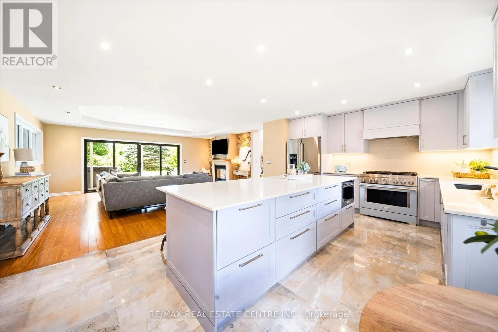 399 OLD BROCK ROAD