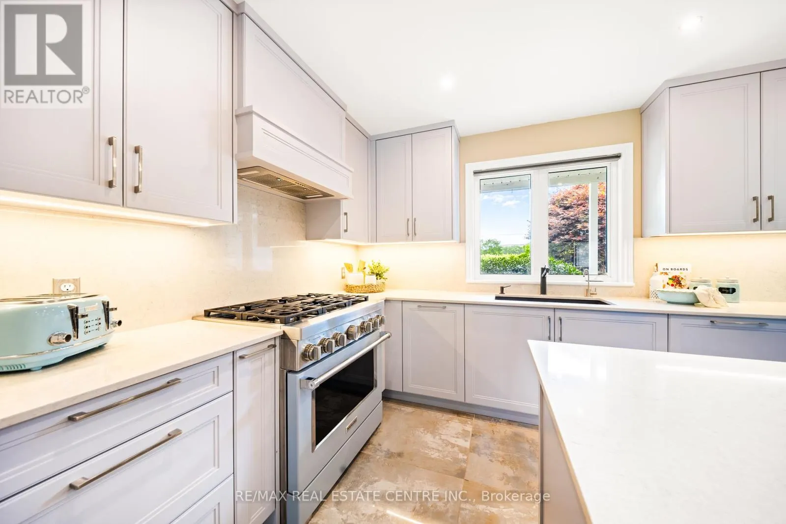 399 OLD BROCK ROAD