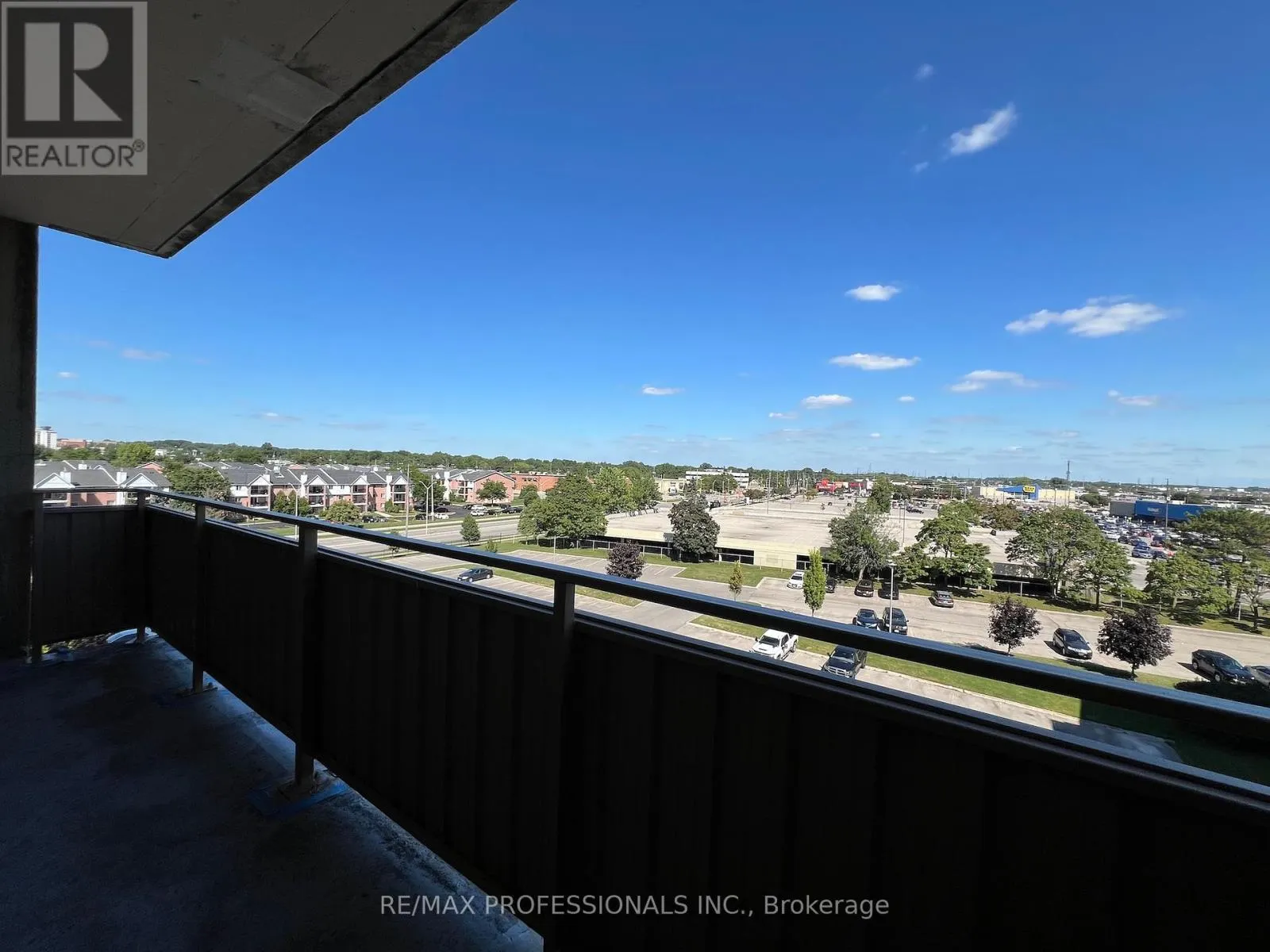 601 - 1102 JALNA BOULEVARD