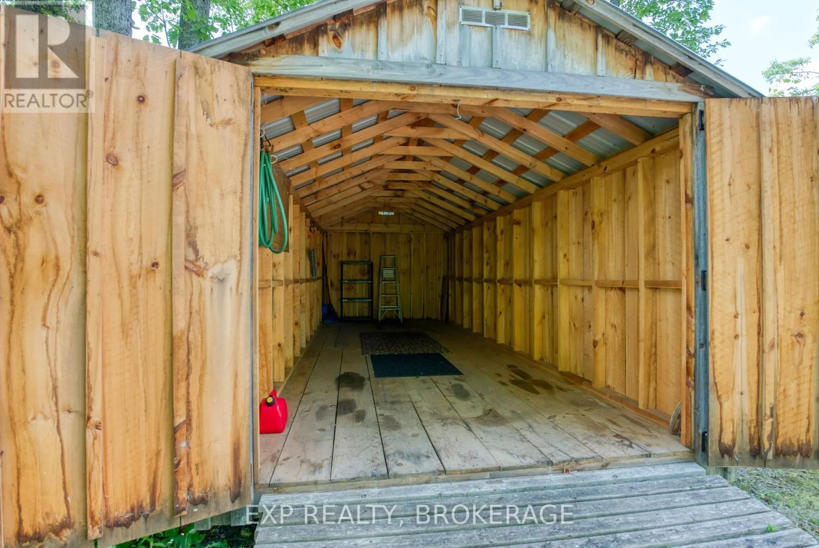 1036 LAKESHORE ROAD
