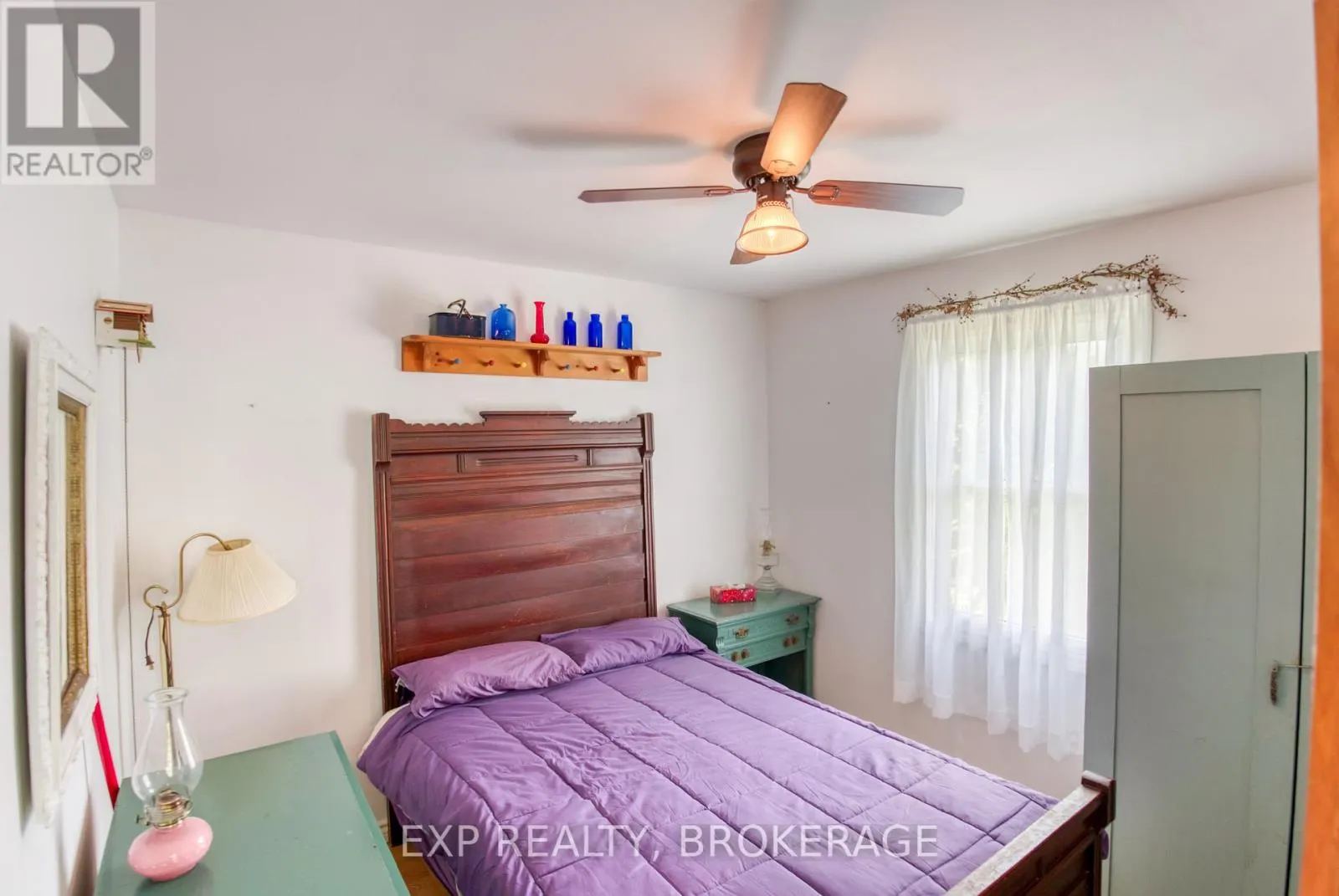 1036 LAKESHORE ROAD