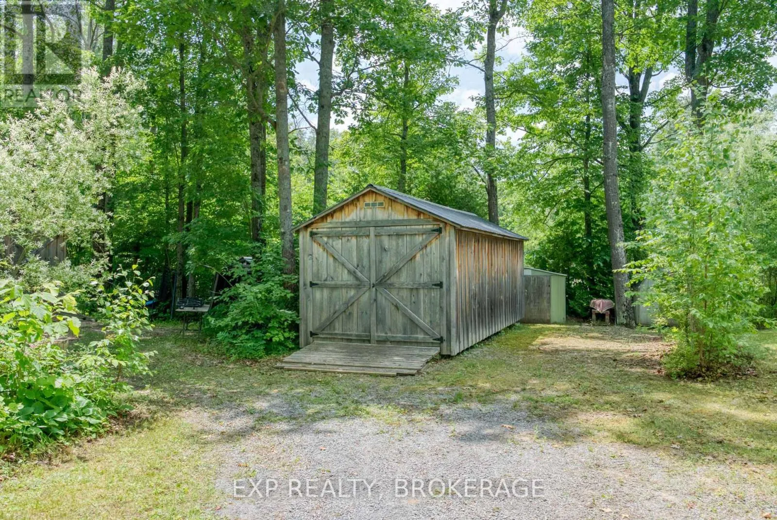 1036 LAKESHORE ROAD