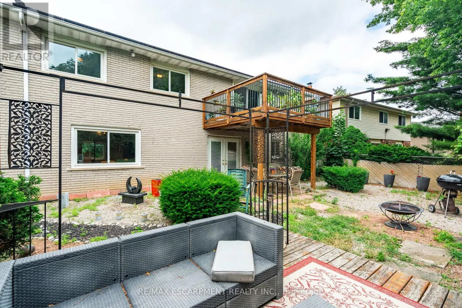 16 FLAMINGO DRIVE