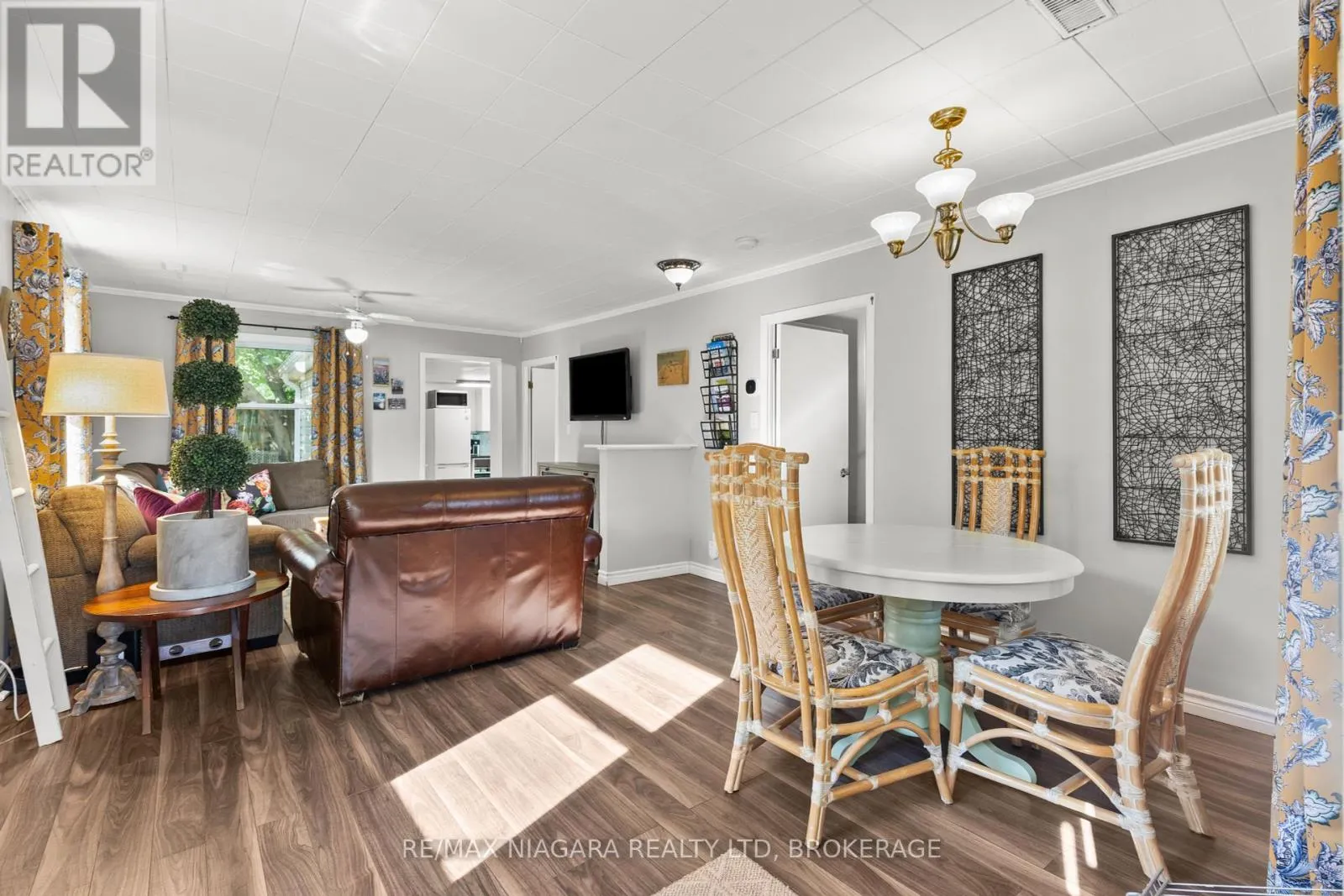 118 LOCKHART STREET