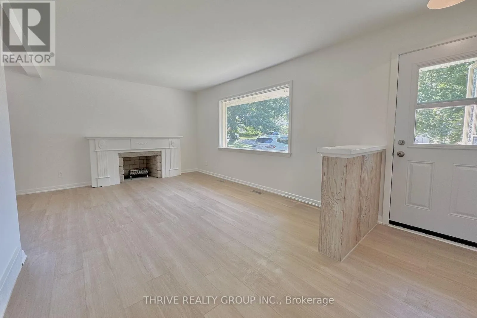 UPPER - 444 RIDGEWOOD CRESCENT, #Upper
