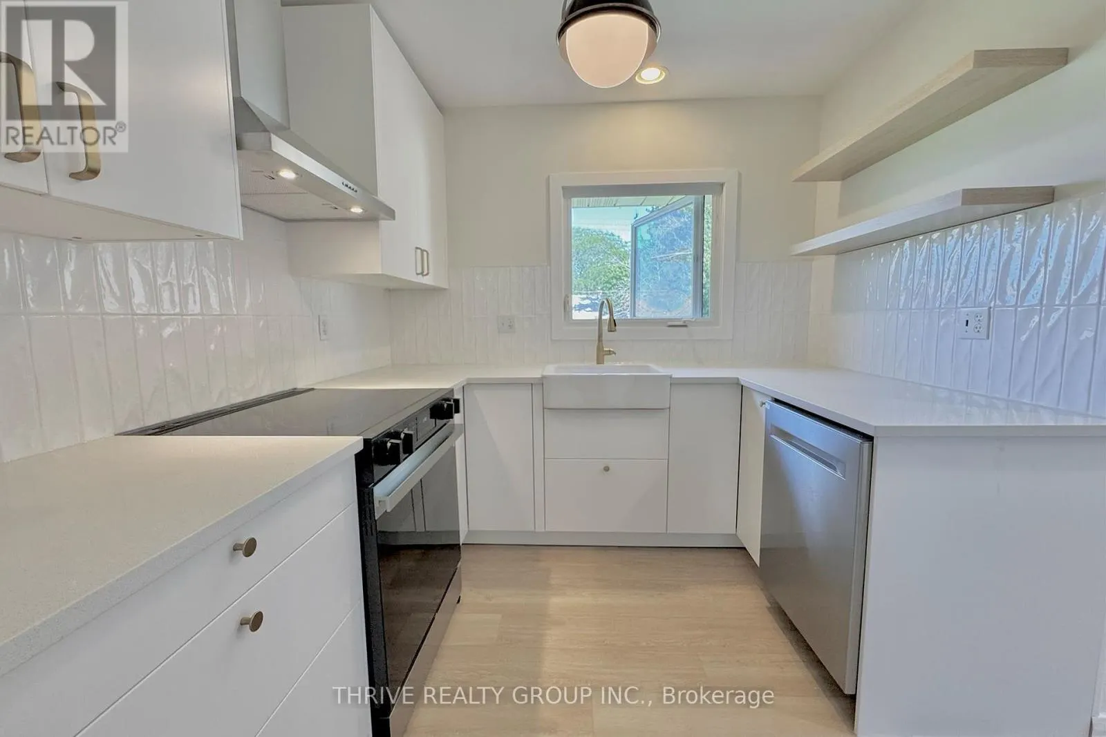 UPPER - 444 RIDGEWOOD CRESCENT, #Upper