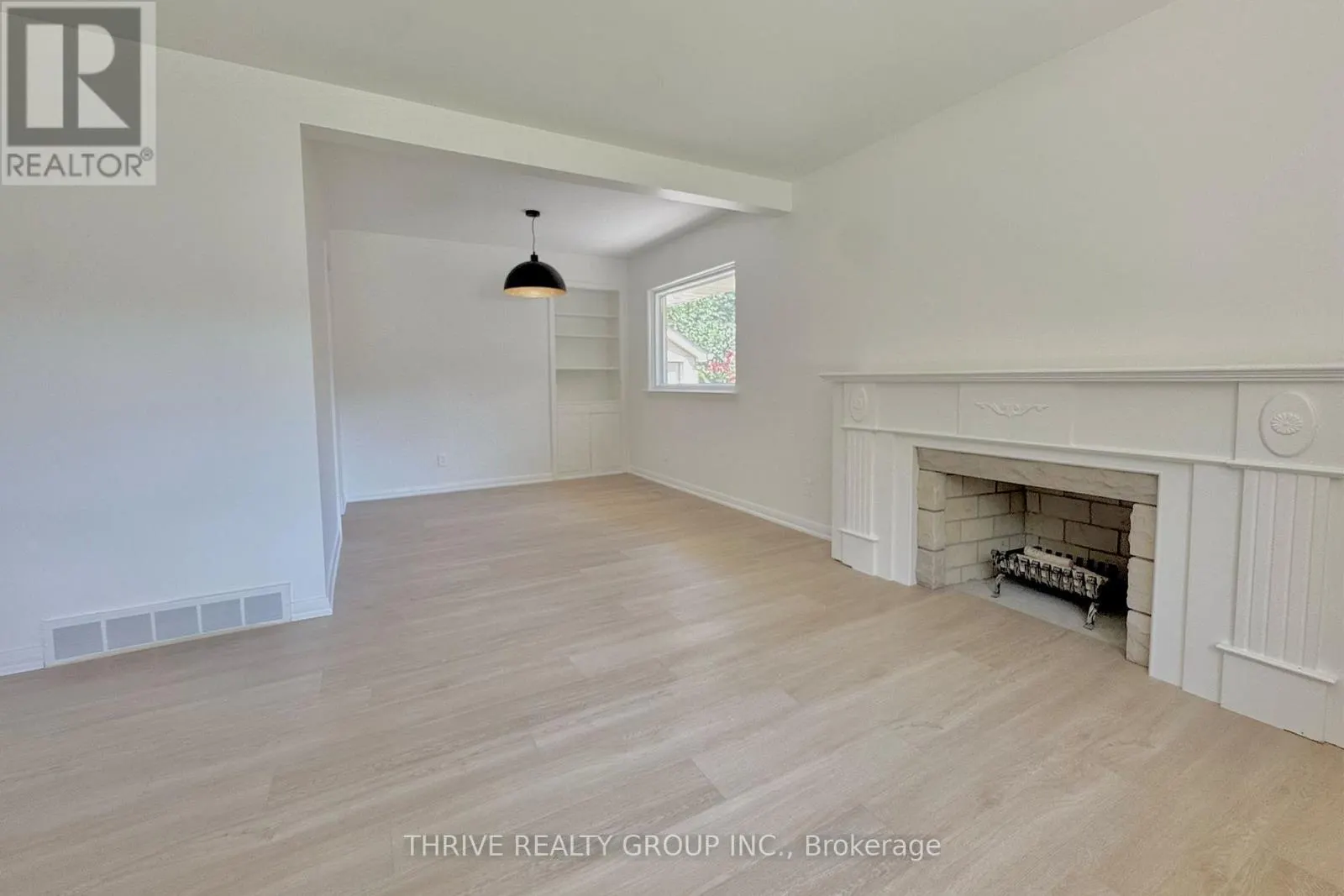 UPPER - 444 RIDGEWOOD CRESCENT, #Upper