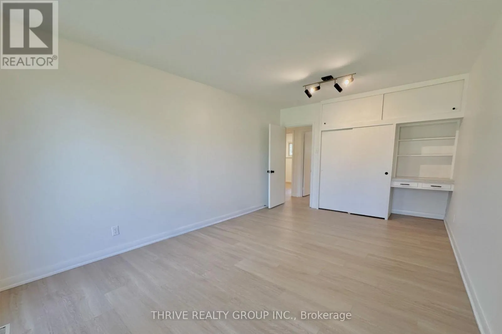 UPPER - 444 RIDGEWOOD CRESCENT, #Upper