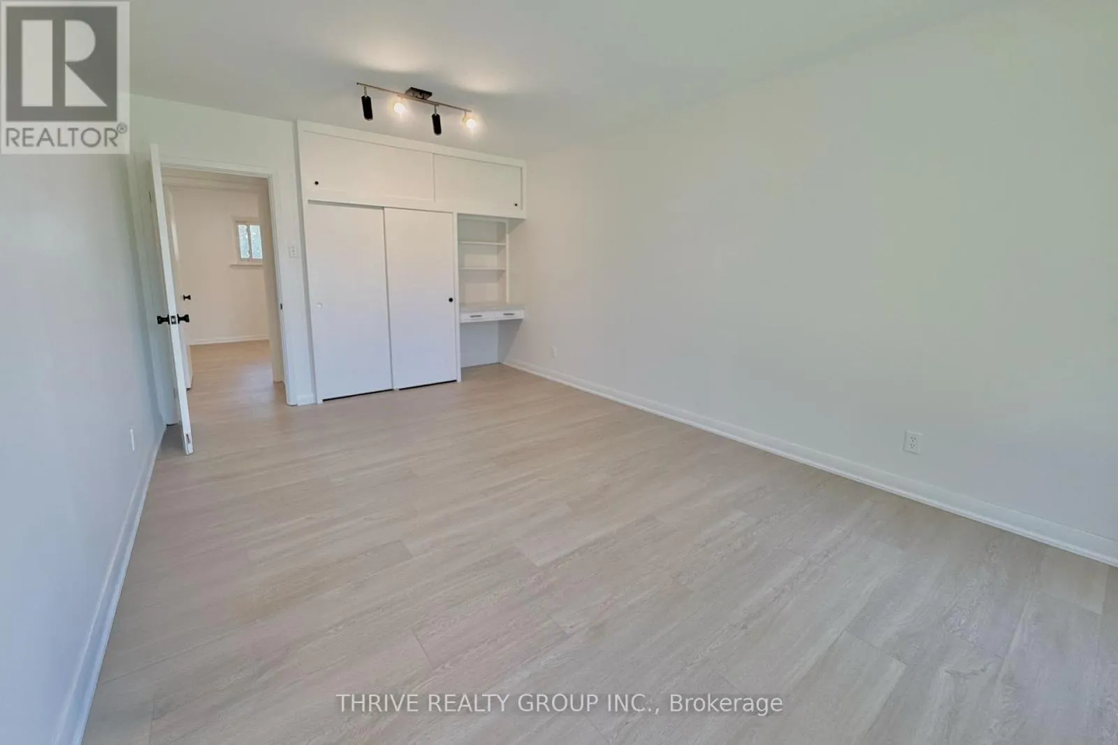 UPPER - 444 RIDGEWOOD CRESCENT, #Upper