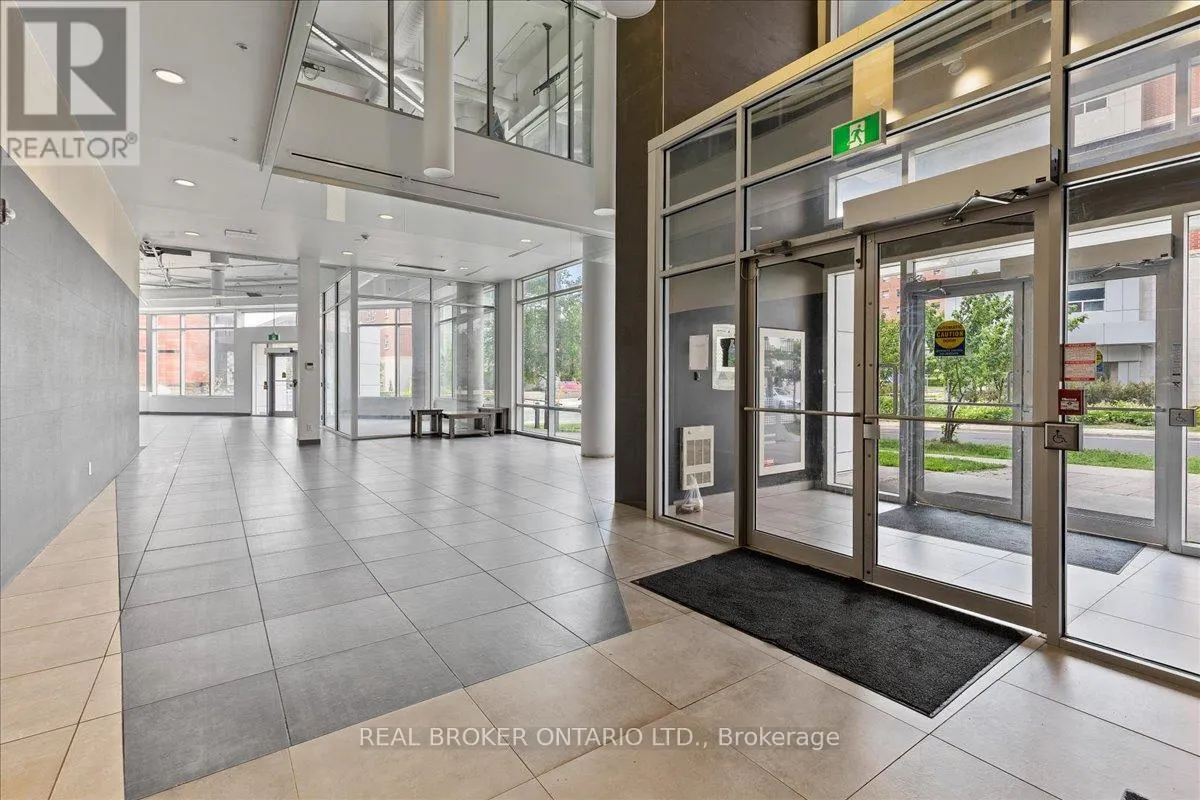 1105 - 158 KING STREET N