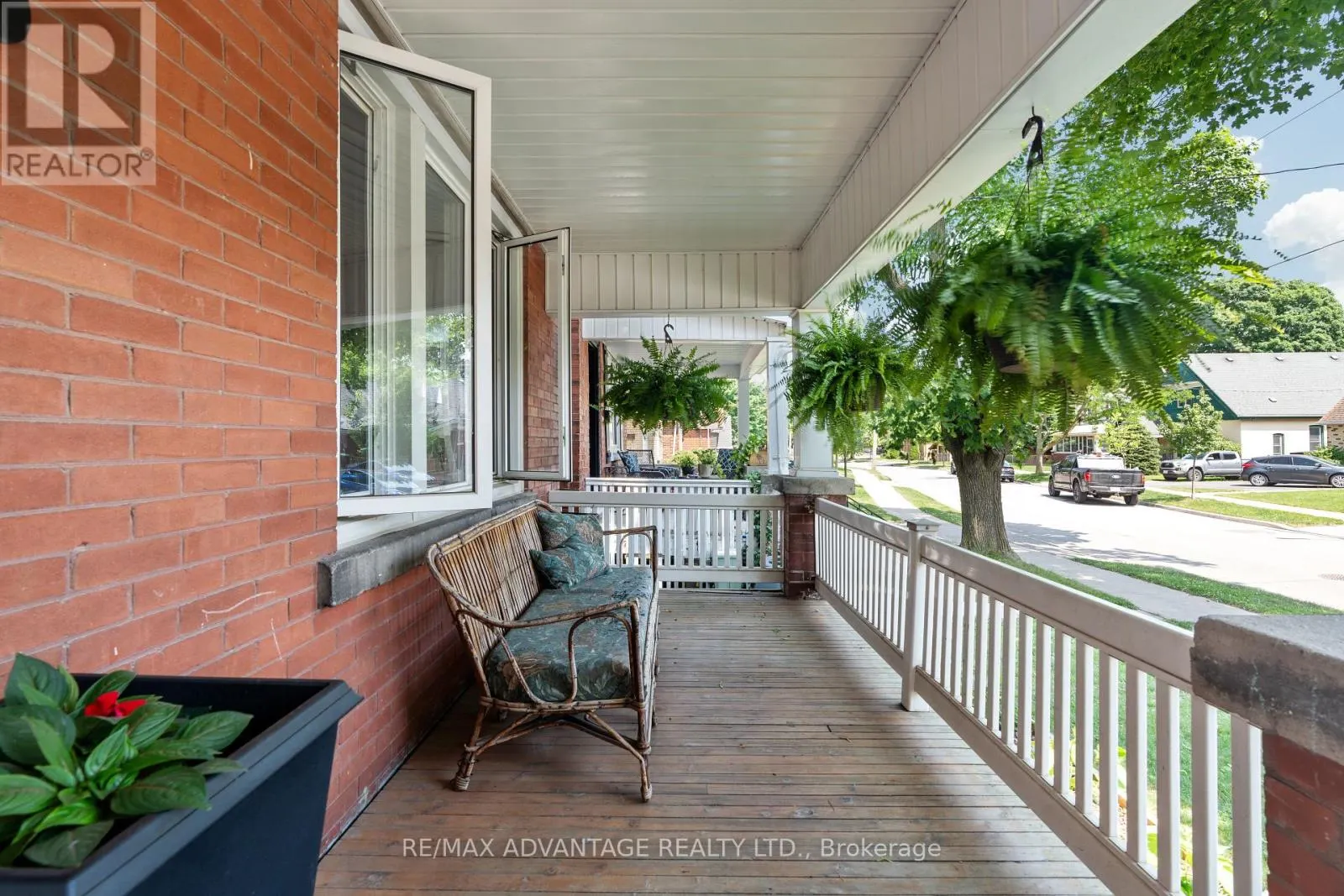 76 BEATTIE AVENUE