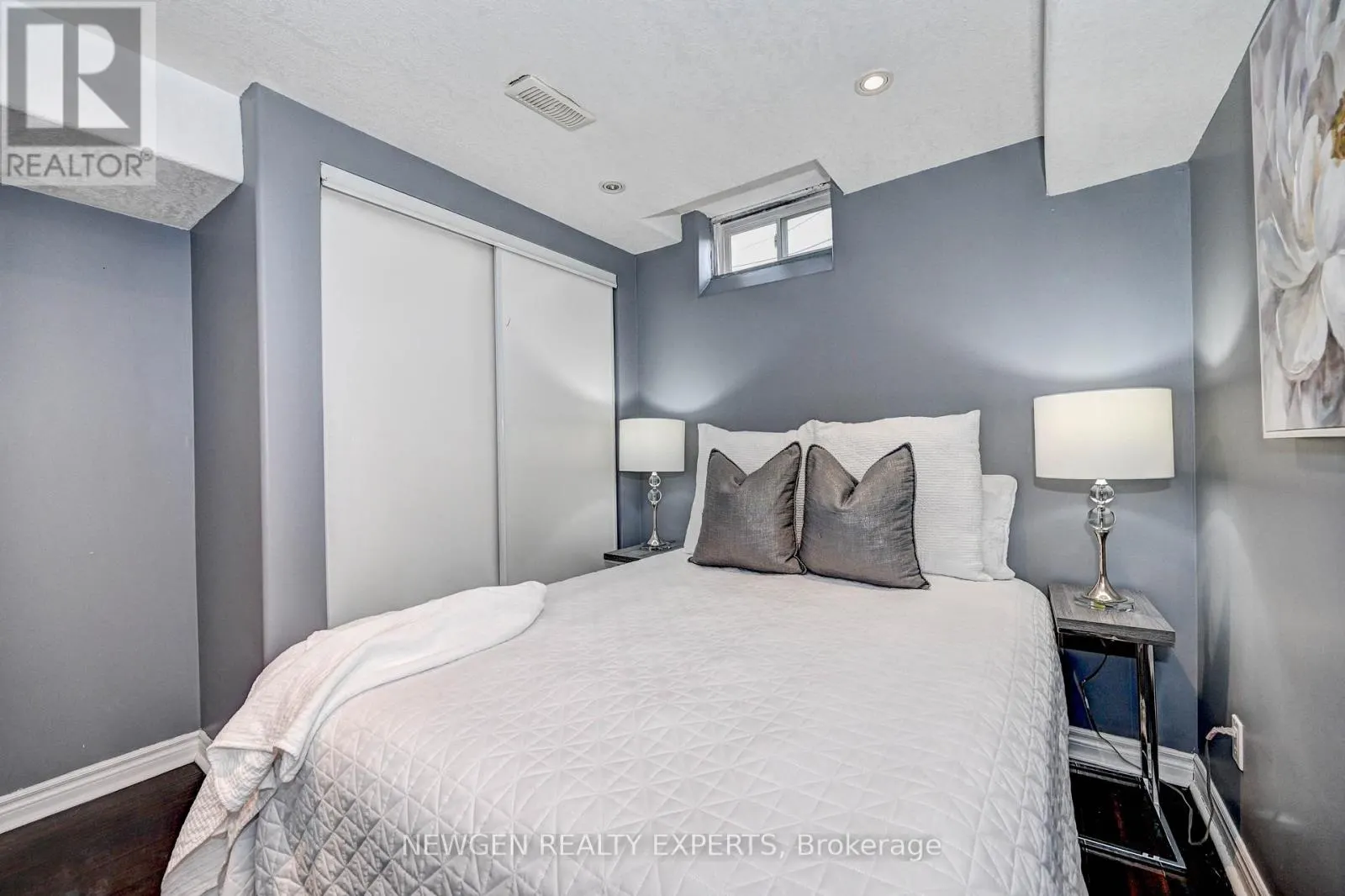 573 BURNETT AVENUE