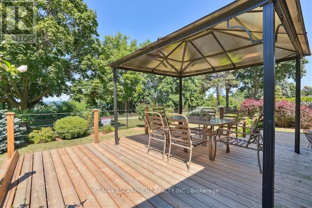 93 WESTGATE PARK DRIVE