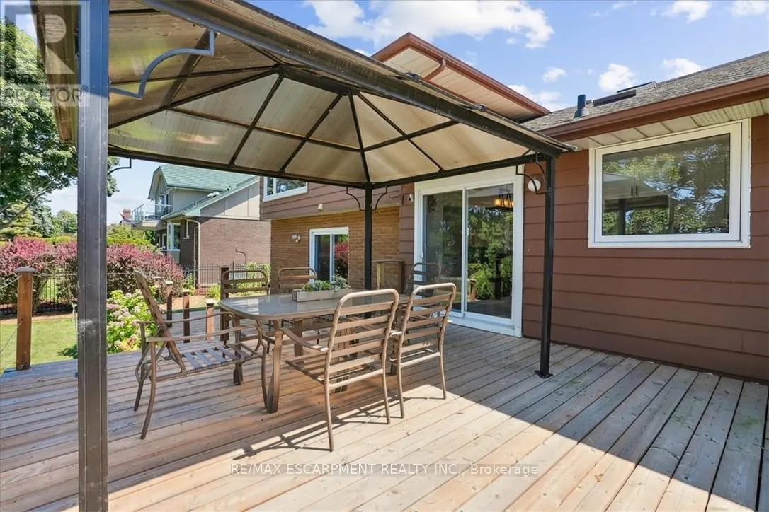 93 WESTGATE PARK DRIVE