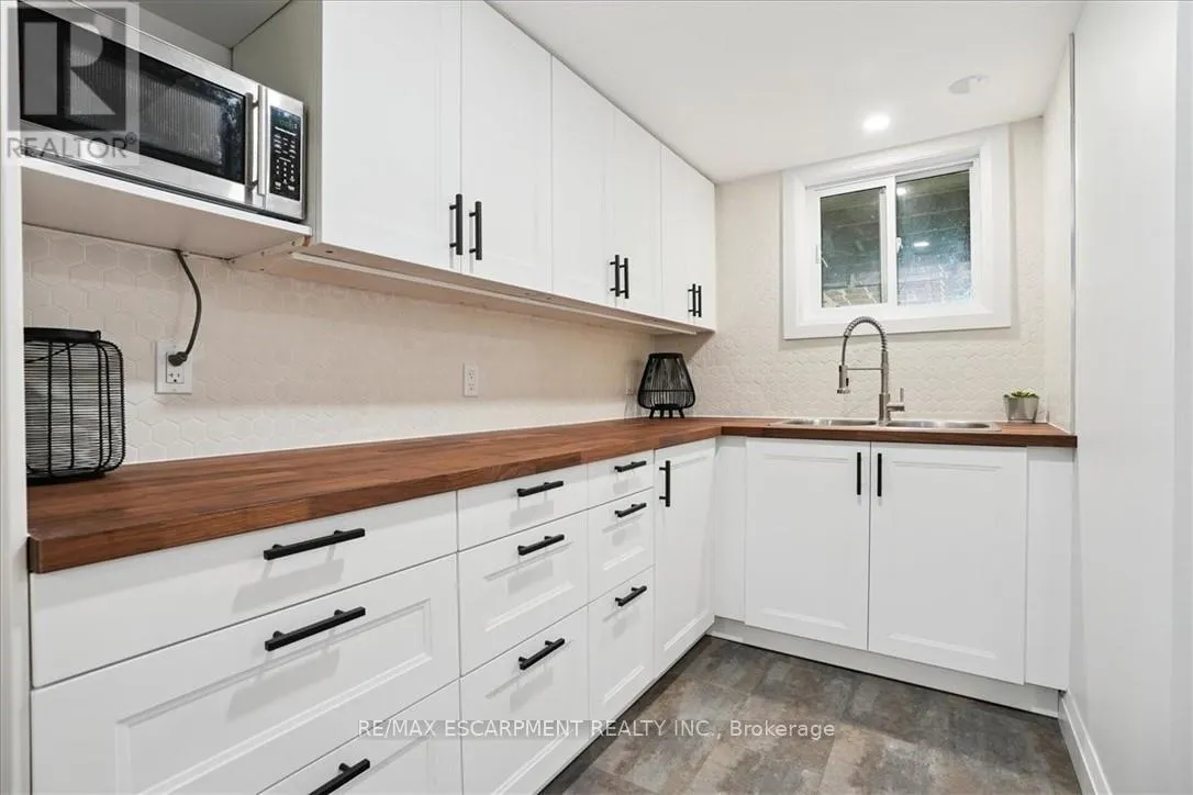 93 WESTGATE PARK DRIVE