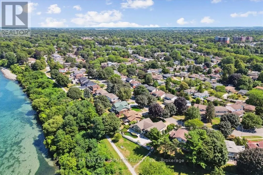 93 WESTGATE PARK DRIVE