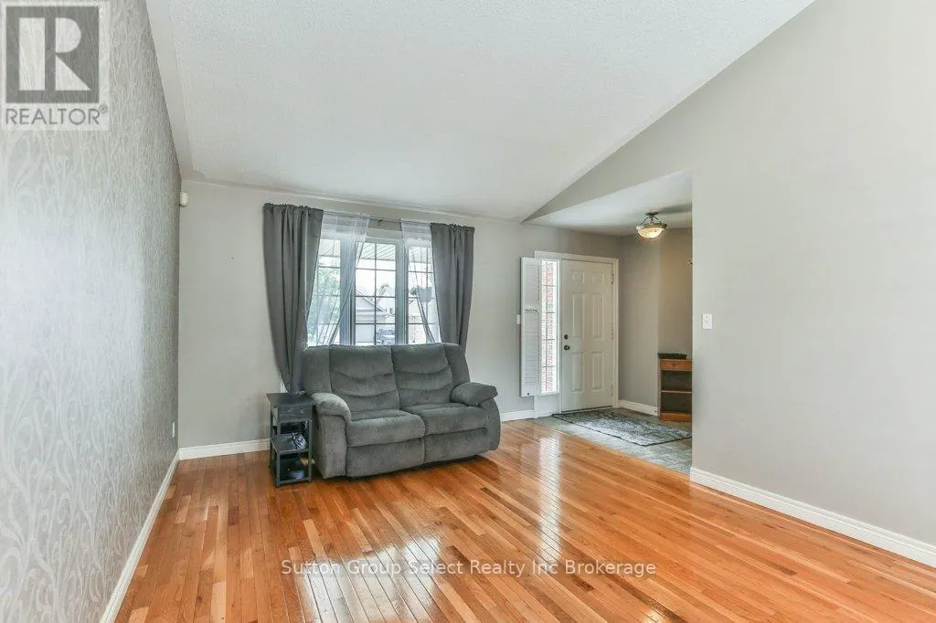 21 HERON AVENUE