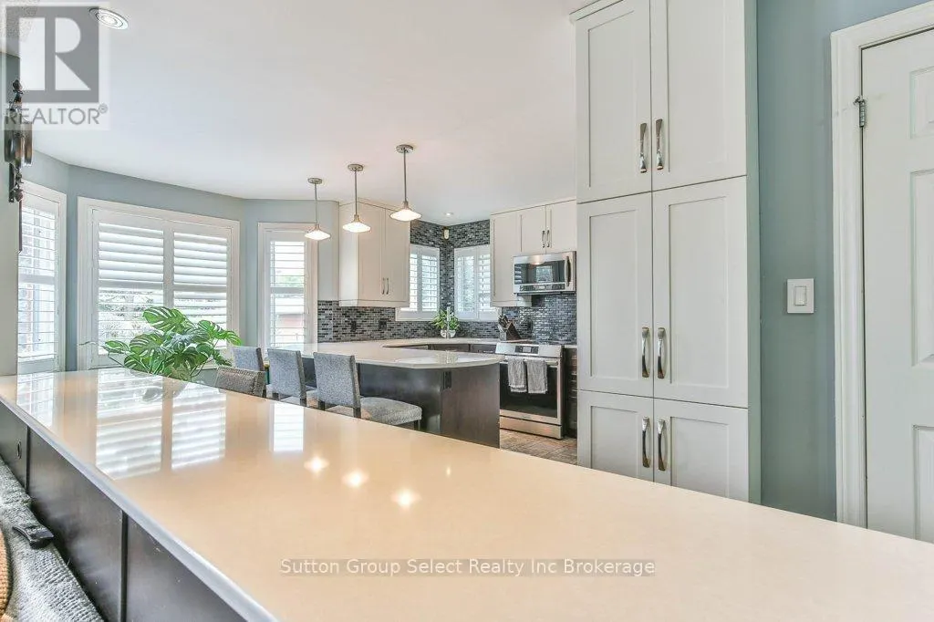 21 HERON AVENUE
