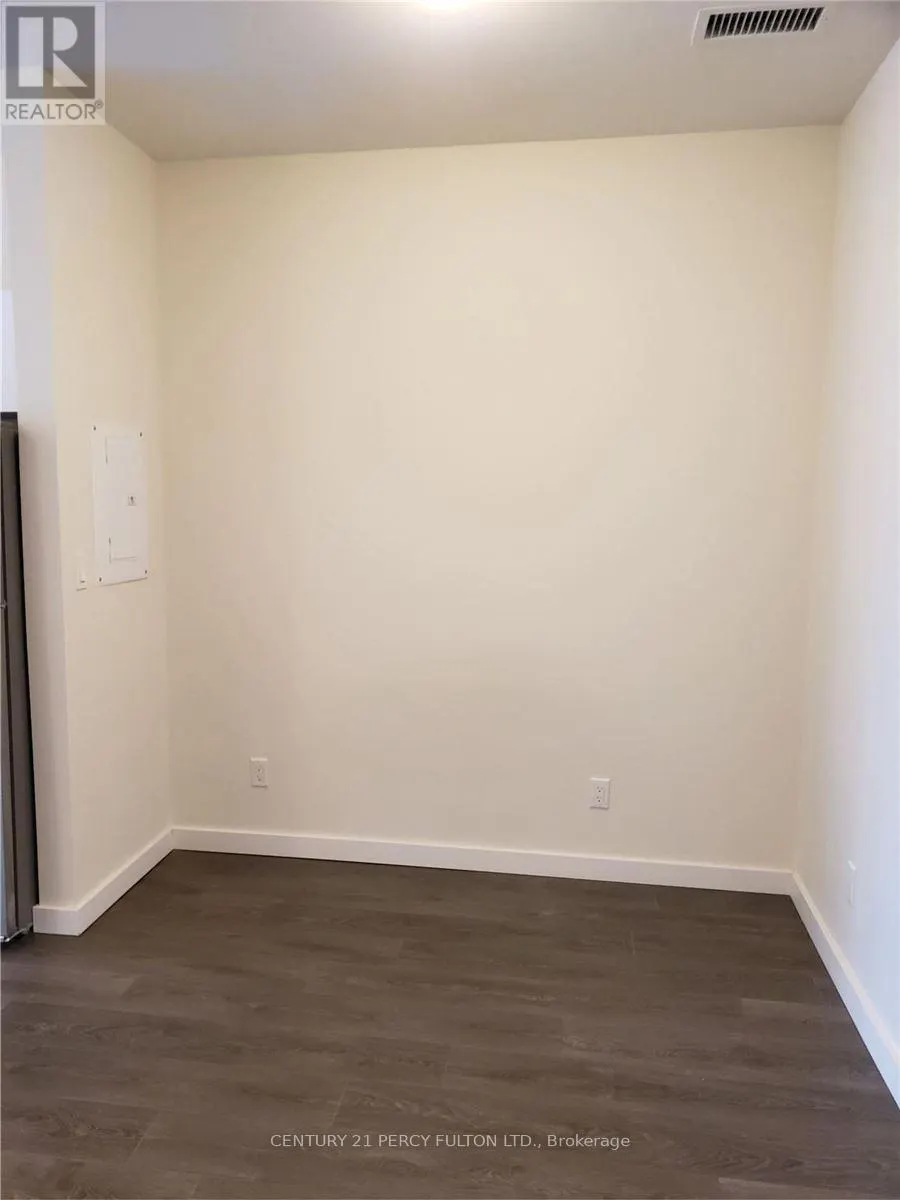 617 - 690 KING STREET W