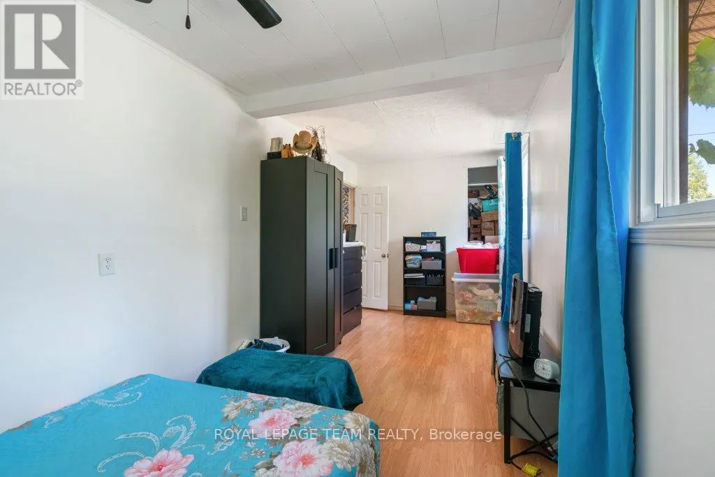 24 BEACH AVENUE