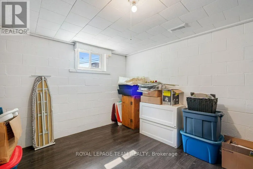24 BEACH AVENUE