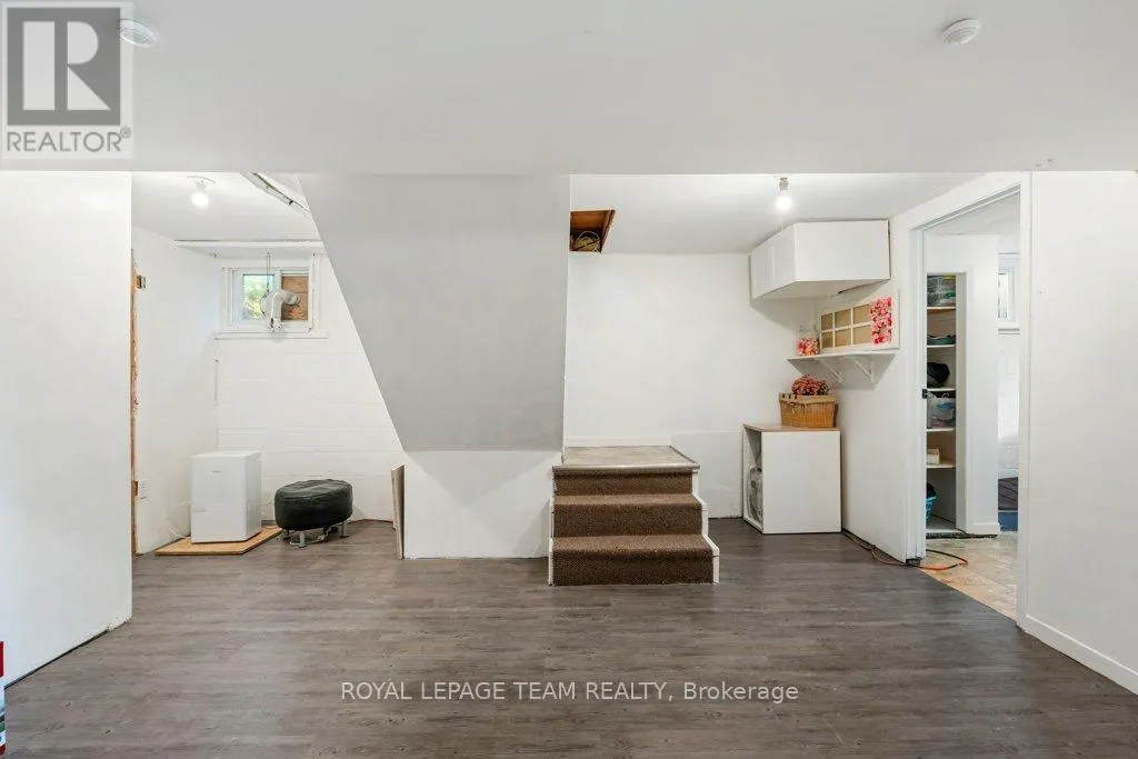 24 BEACH AVENUE