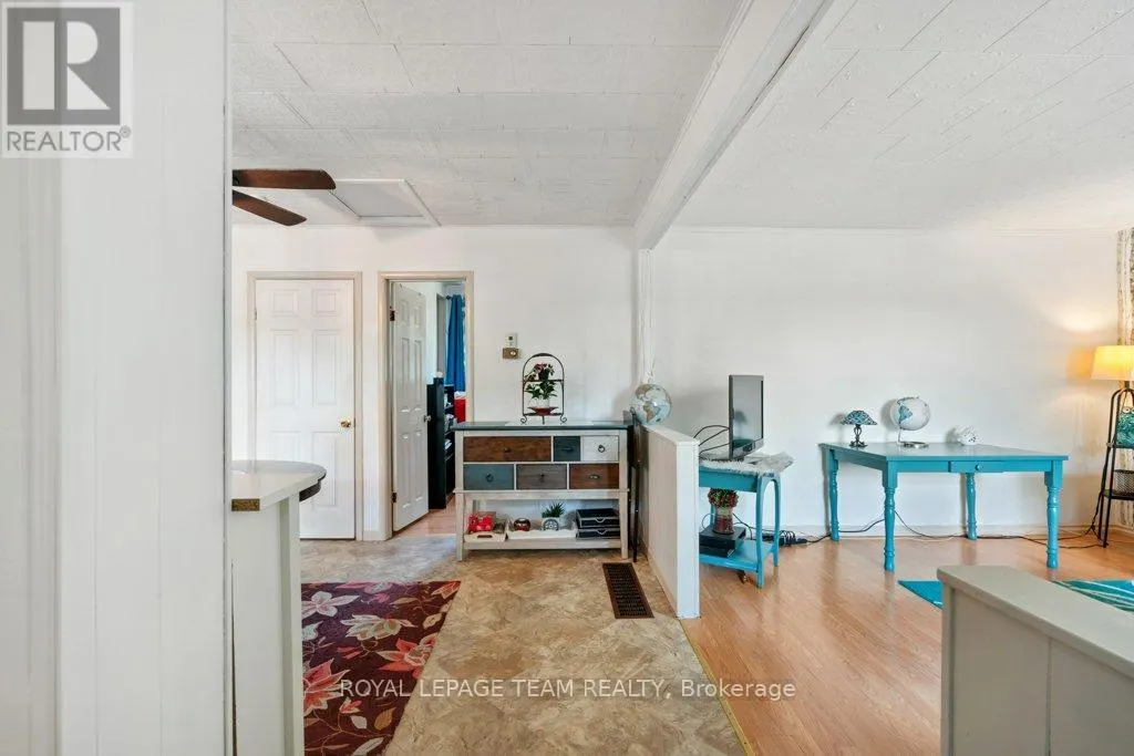 24 BEACH AVENUE
