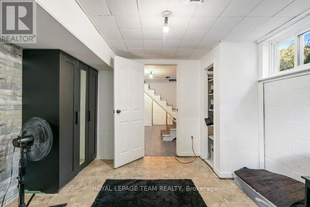 24 BEACH AVENUE