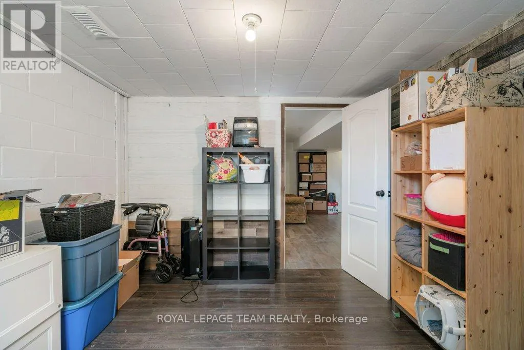 24 BEACH AVENUE