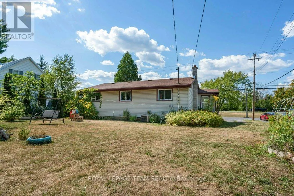 24 BEACH AVENUE