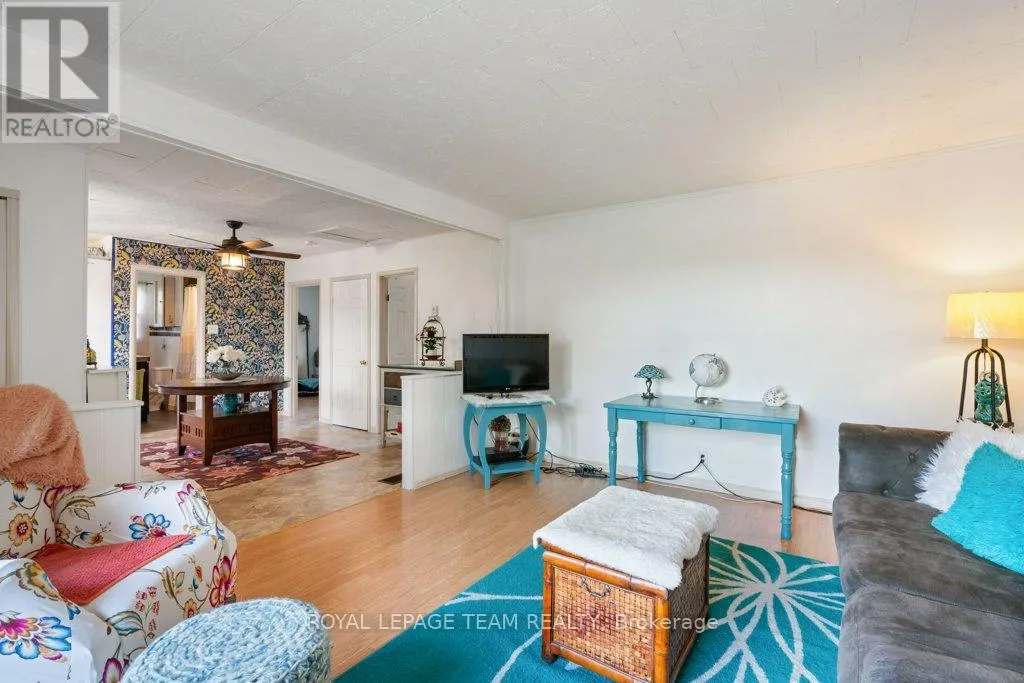 24 BEACH AVENUE