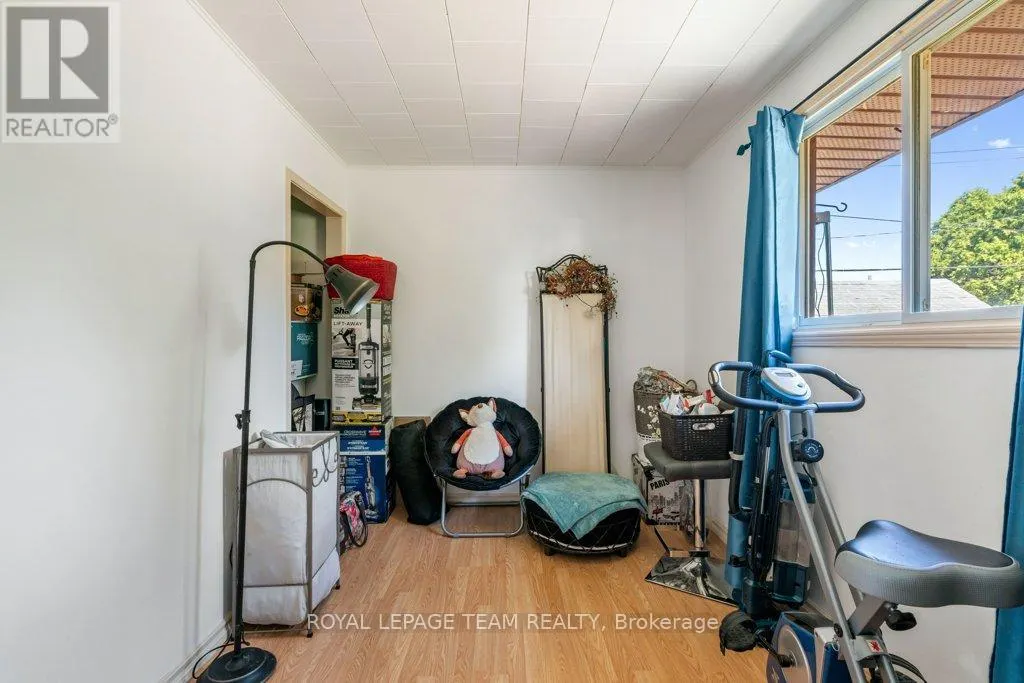 24 BEACH AVENUE