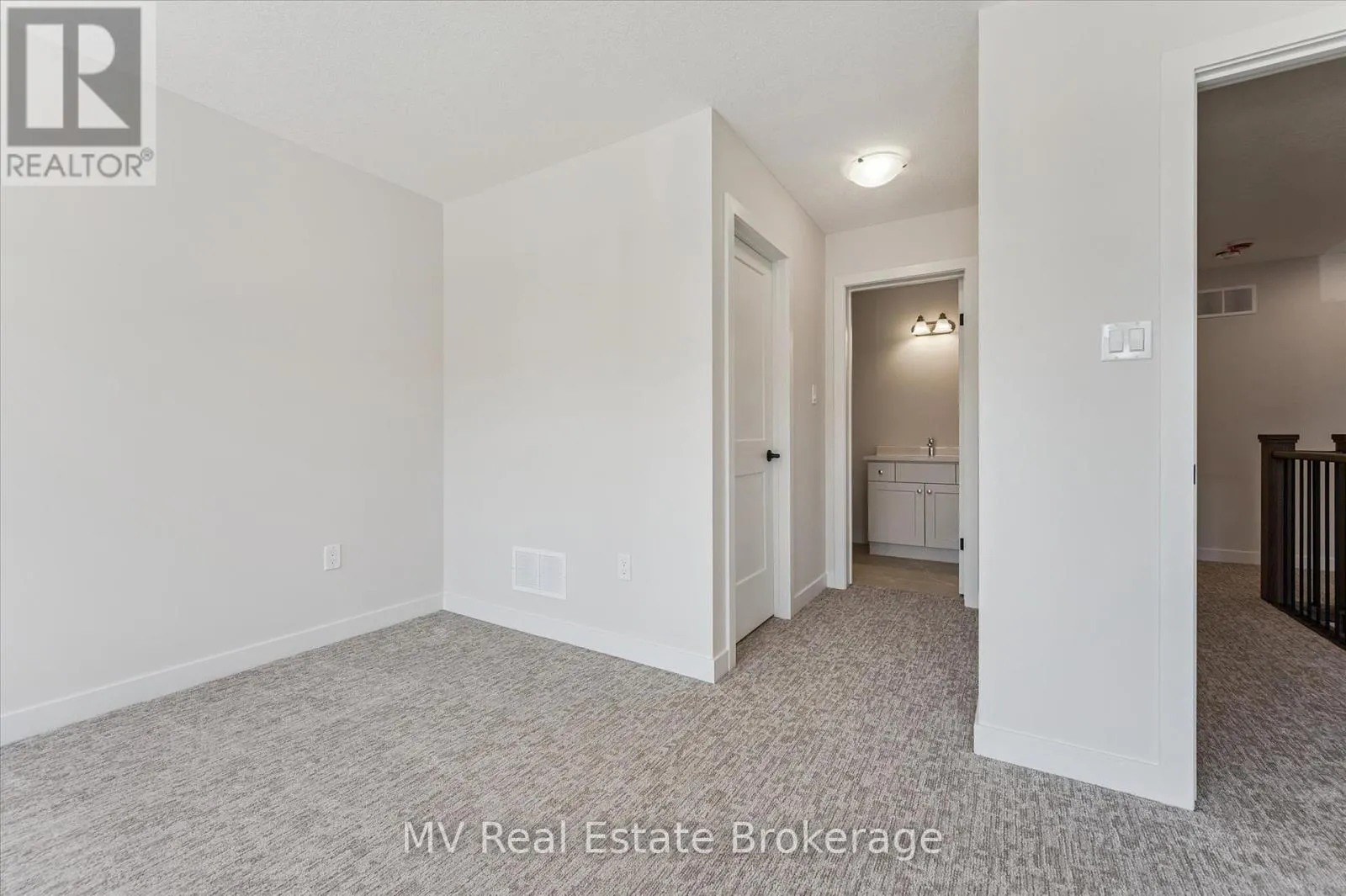 46 FIELDSTONE LANE PRIVATE