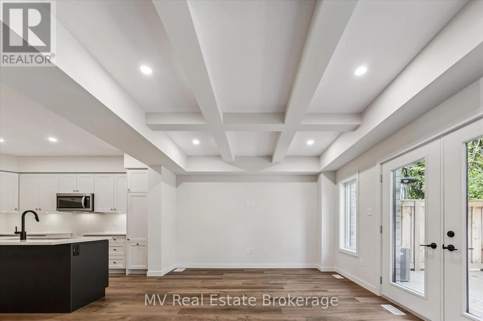 46 FIELDSTONE LANE PRIVATE