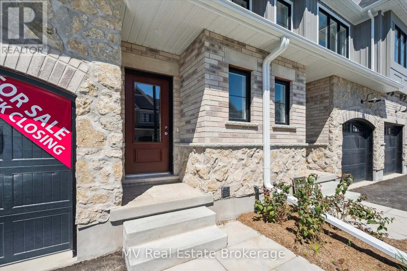 46 FIELDSTONE LANE PRIVATE
