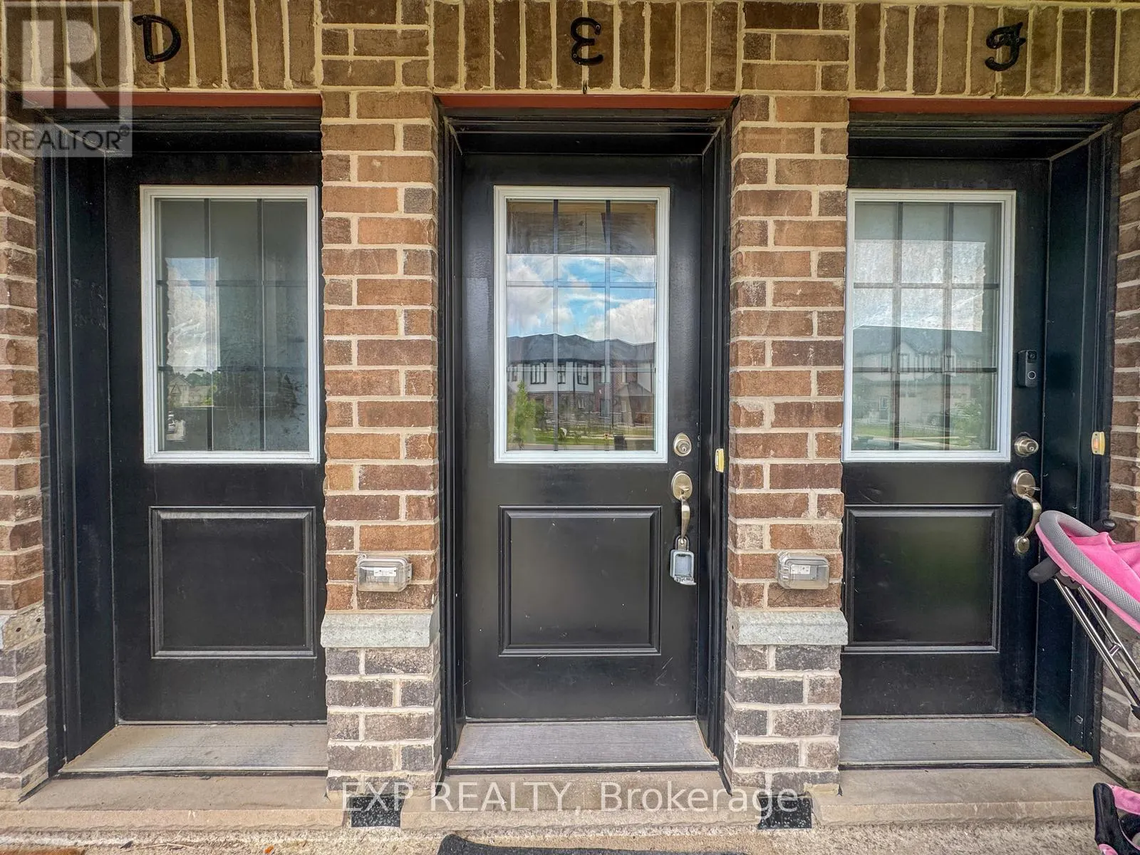 E - 150 ROCHEFORT STREET